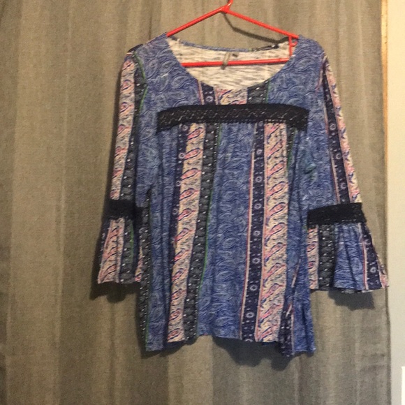 new directions Tops - New Collection Weekend